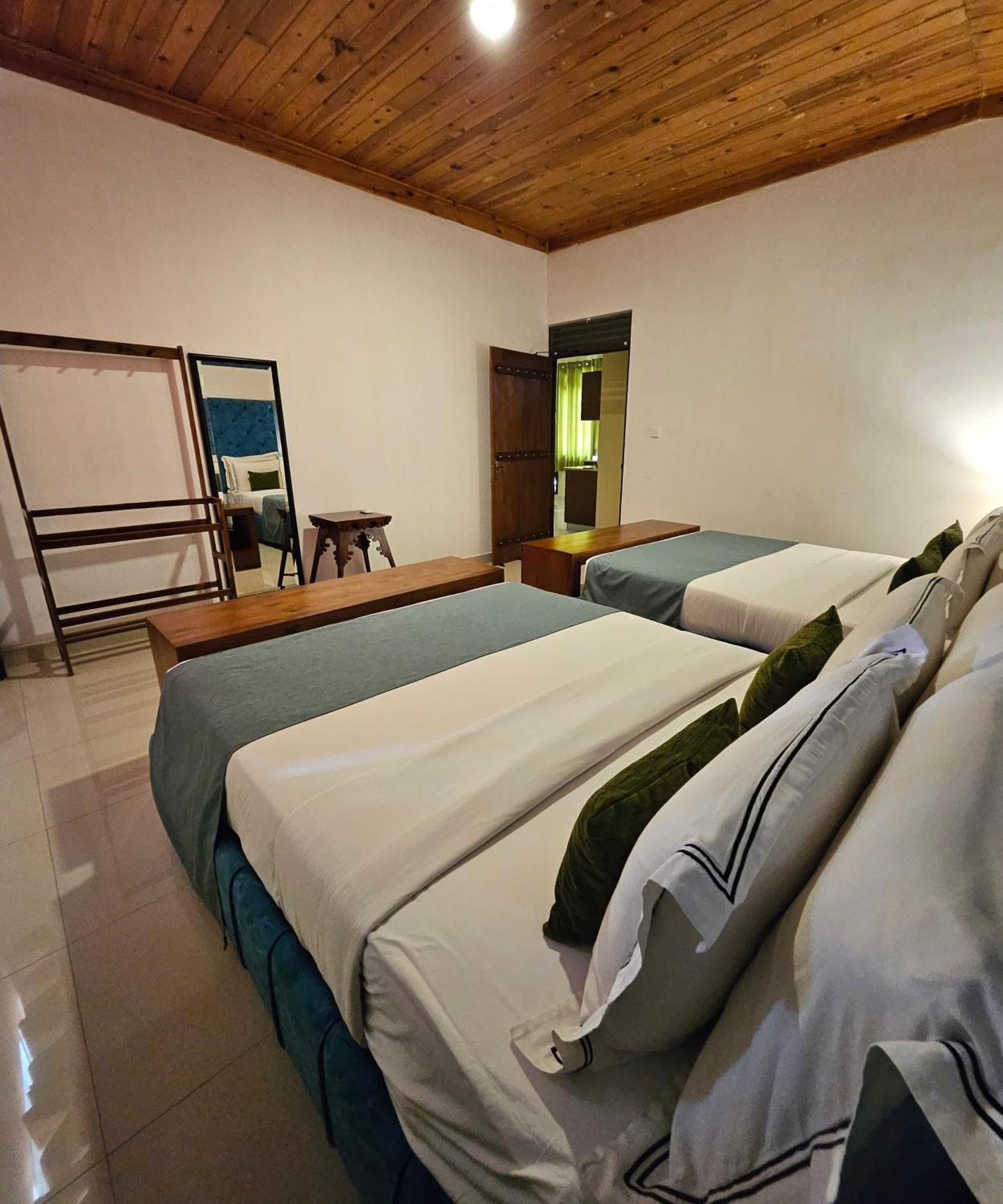 Tip Top Boutique hotel Ella Extérieur photo